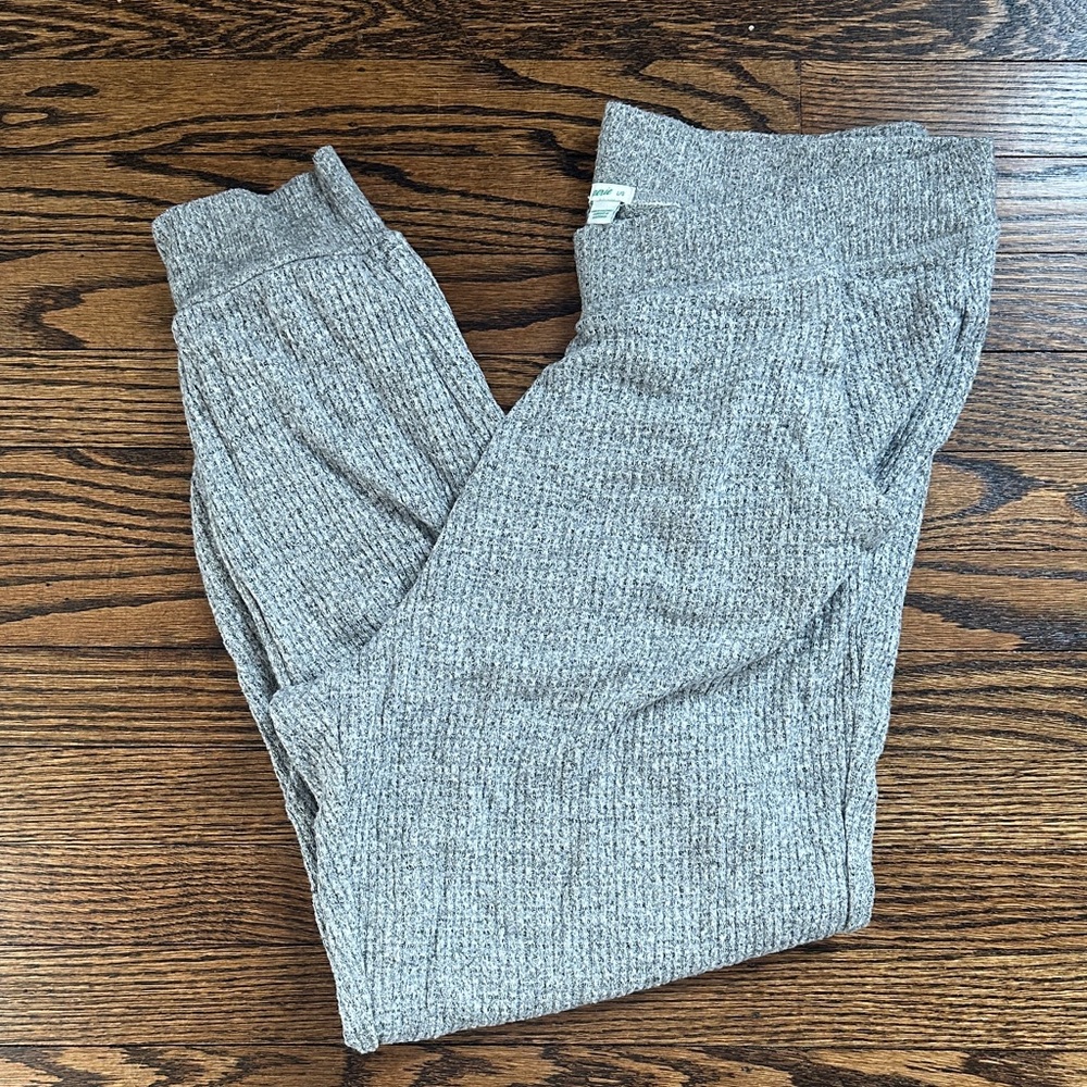 Aerie Gray Ribbed joggers